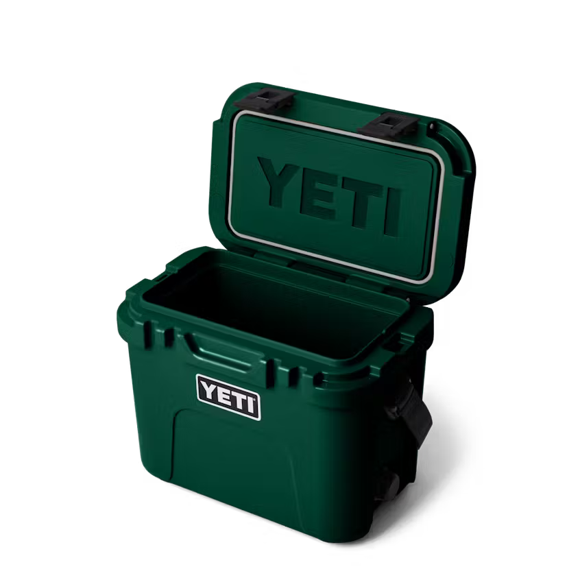 ROADIE® 15 HARD COOLER BLACK FOREST GREEN