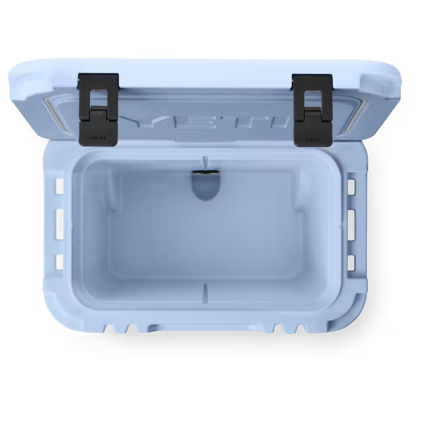 ROADIE® 32 WHEELED COOLER BIG SKY BLUE