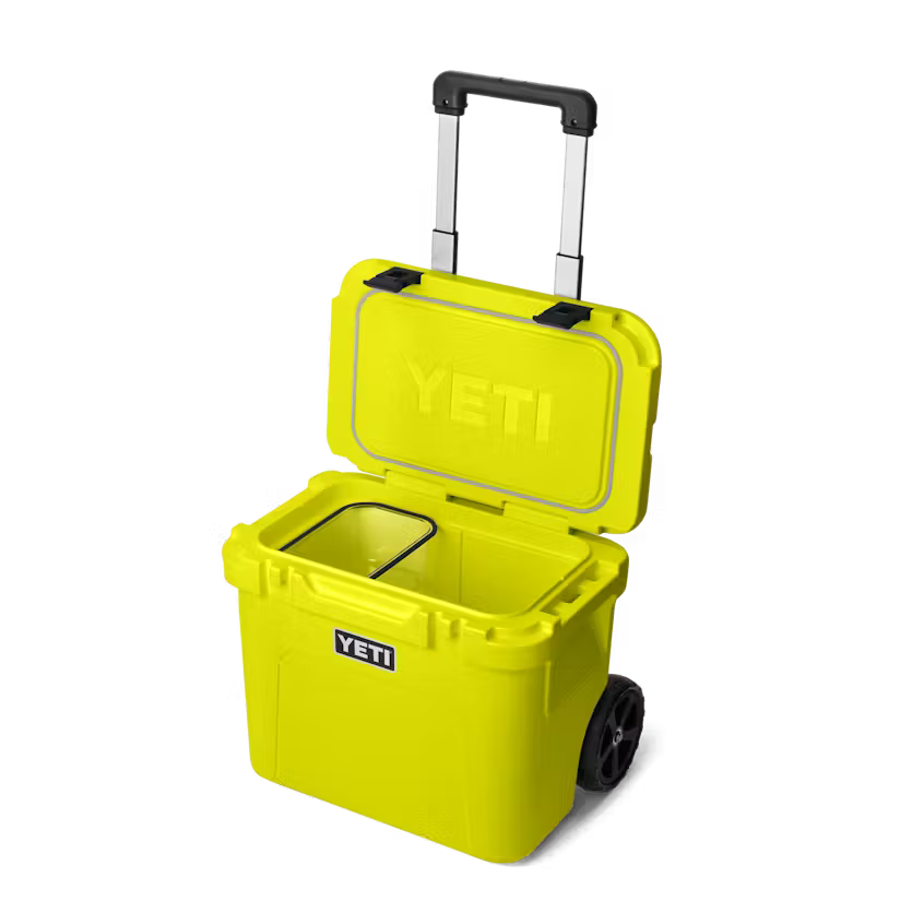 ROADIE® 32 WHEELED COOLER FIREFLY YELLOW
