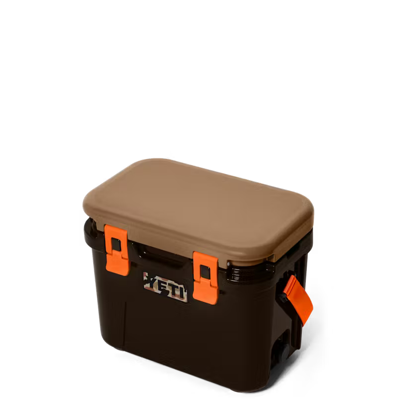 ROADIE® 15 HARD COOLER TAN CAMO