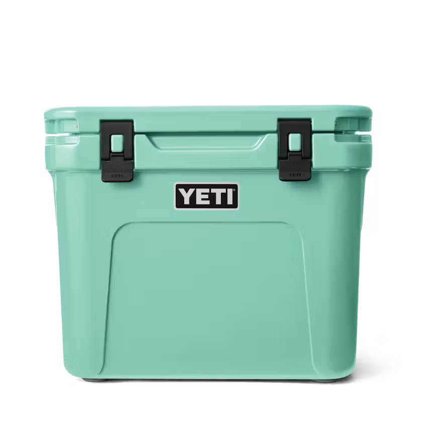 HIELERA RIGIDA YETI ROADIE 32 WHEELED COOLER - SEAFOAM
