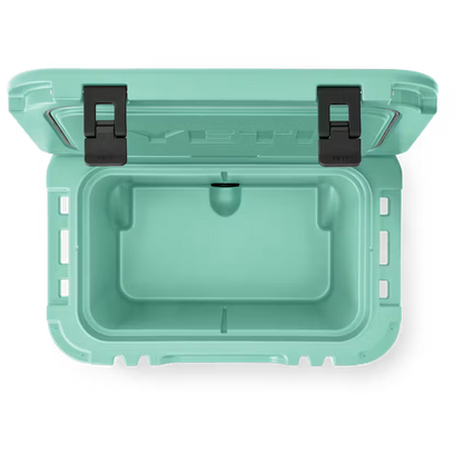 HIELERA RIGIDA YETI ROADIE 32 WHEELED COOLER SEAFOAM | Yeti Market