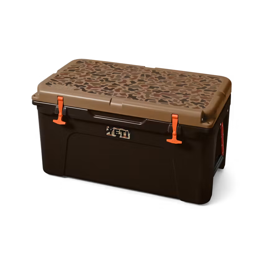 HIELERA RIGIDA YETI TUNDRA 65 HARD COOLER - WETLANDS CAMO