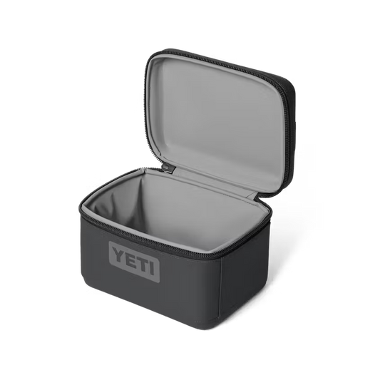 YETI LONCHERA DAYTRIP SNACK BOX 3L CHARCOAL | Yeti Market 