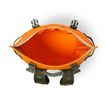 HIELERA SUAVE YETI HOPPER M20 SOFT BACKPACK COOLER OLIVE/KING CRAB ORANGE | Yeti Market