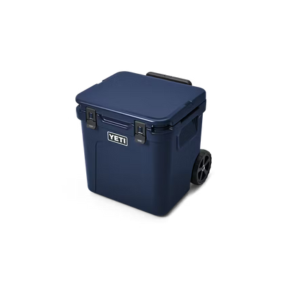 ROADIE® 48 WHEELED COOLER AZUL MARINO
