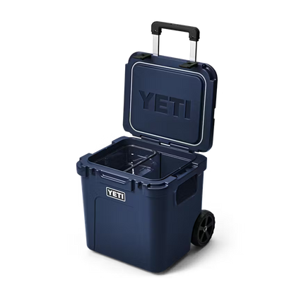 ROADIE® 48 WHEELED COOLER AZUL MARINO