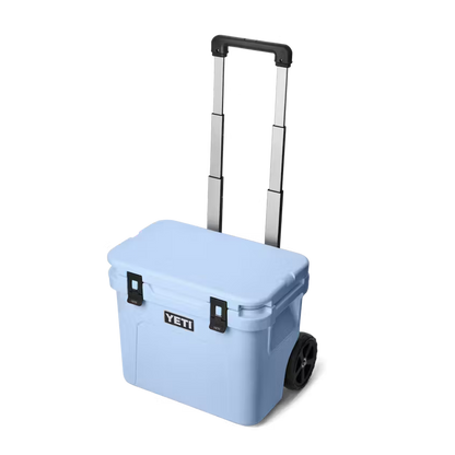 ROADIE® 32 WHEELED COOLER BIG SKY BLUE
