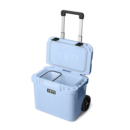 ROADIE® 32 WHEELED COOLER BIG SKY BLUE