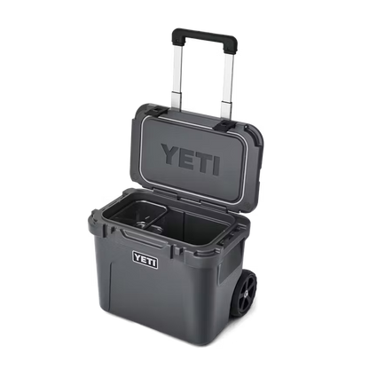 ROADIE® 32 WHEELED COOLER CHARCOAL