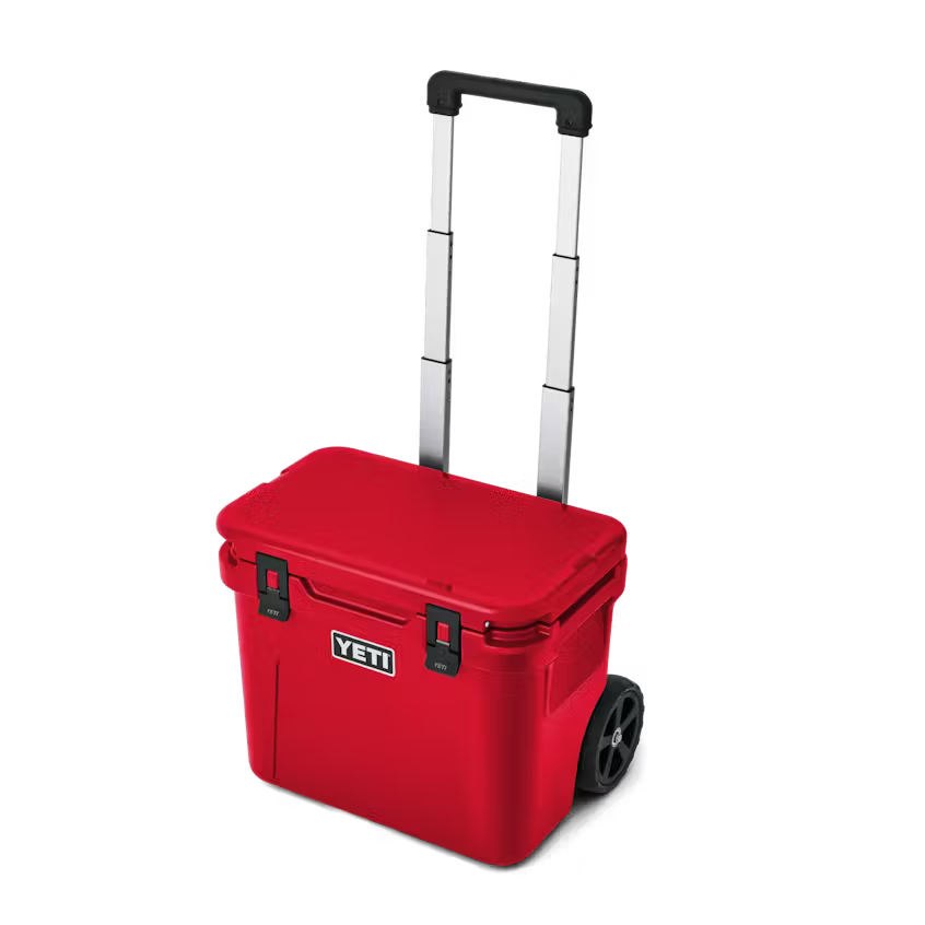 ROADIE® 32 WHEELED COOLER RESCUE RED