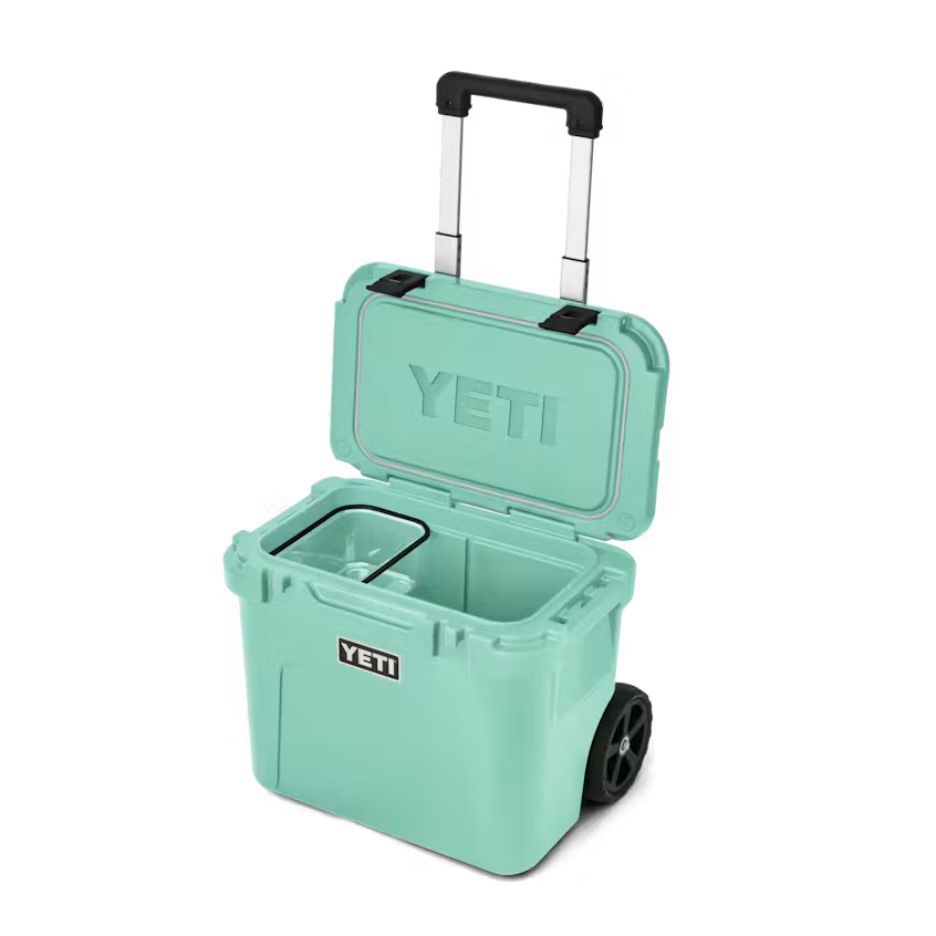 HIELERA RIGIDA YETI ROADIE 32 WHEELED COOLER SEAFOAM | Yeti Market
