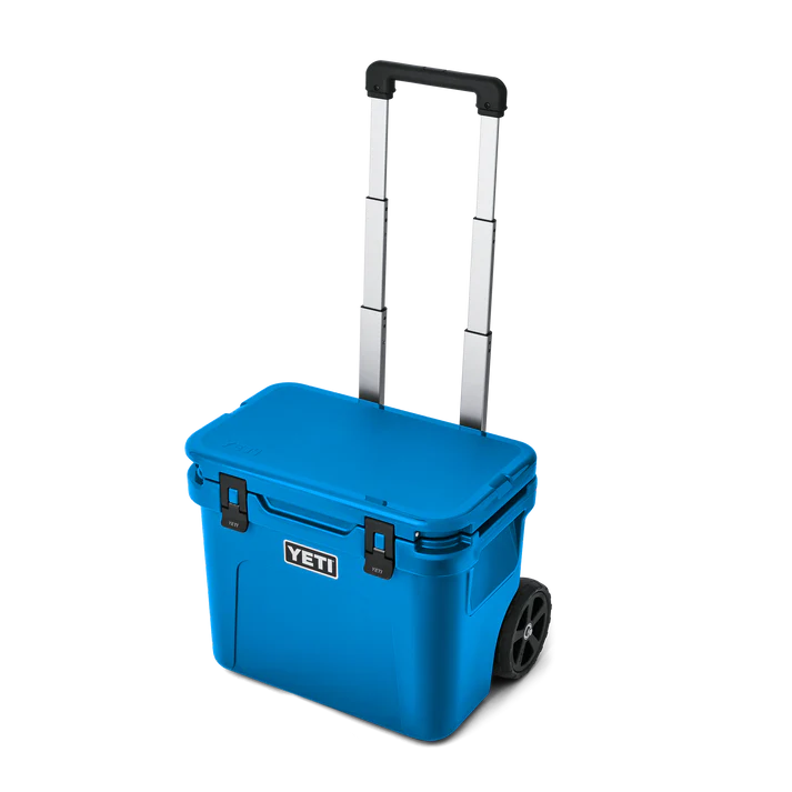 ROADIE® 32 WHEELED COOLER BIG WAVE BLUE
