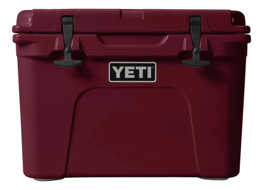 HIELERA RIGIDA YETI TUNDRA 35 HARD COOLER WILD VINE RED | Yeti Market